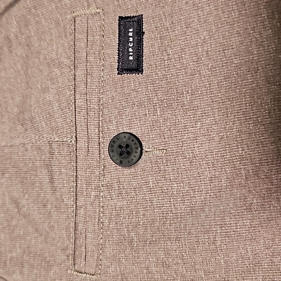 RIP CURL BOY'S BOARDWALK SHORTS: VARIOUS SIZES - Picture 5 of 12